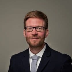 Dr. Sebastian Beil